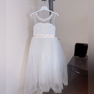 Beautiful flower girl dress - 5/6 y.o